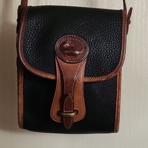 Dooney & Bourke shoulder bag